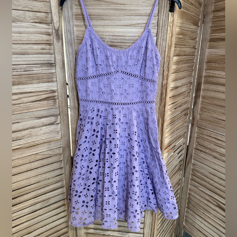 Venus, women’s size 8, lavender eyelet dress